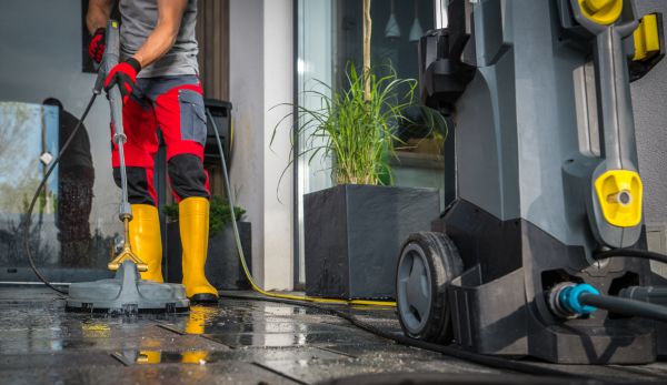 Commercial Pressure Cleaning in Bluffton