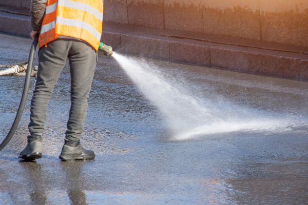 Asphalt Pressure Cleaning